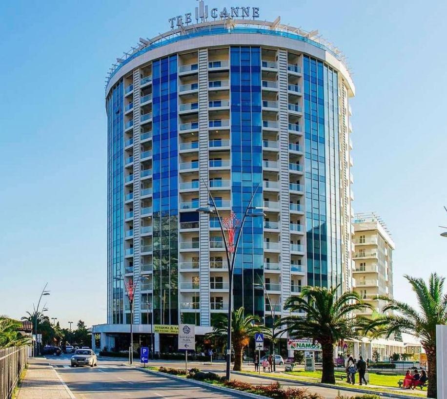 Luxrealadria Trecanne